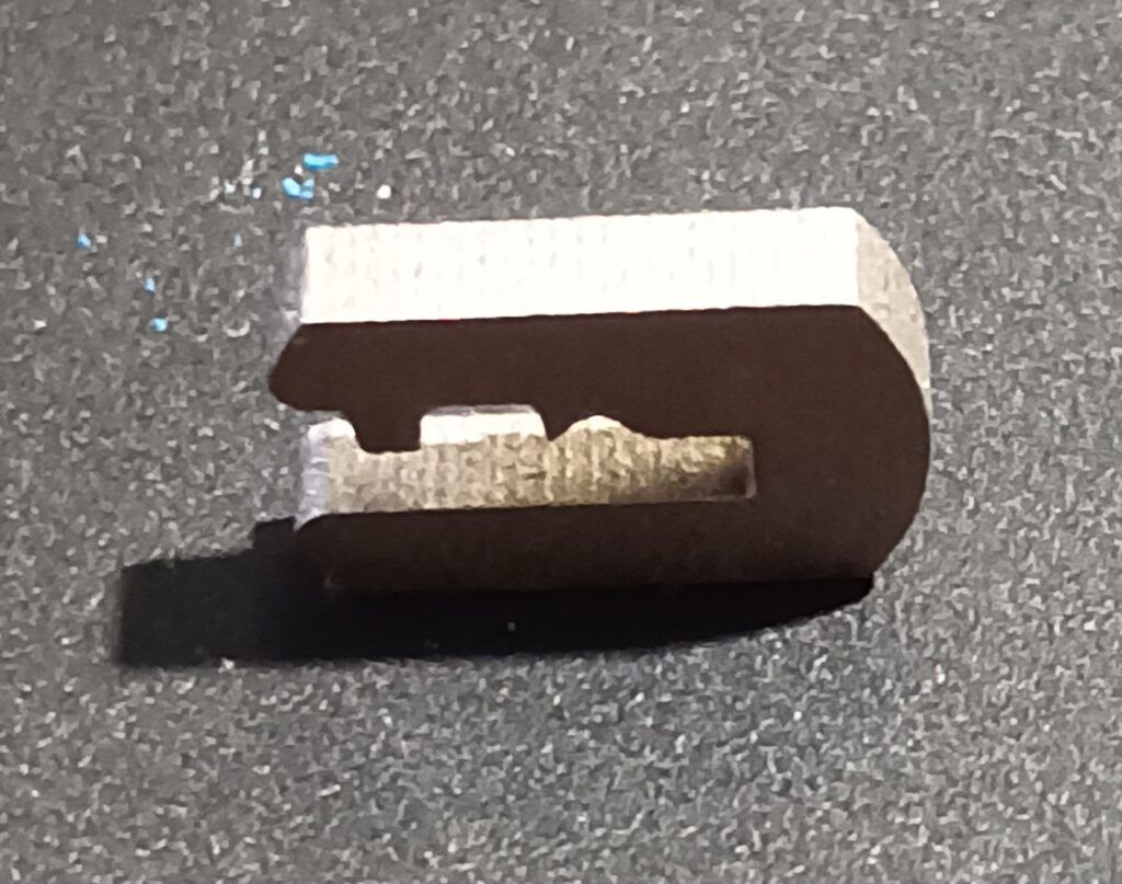 Стальная пластина